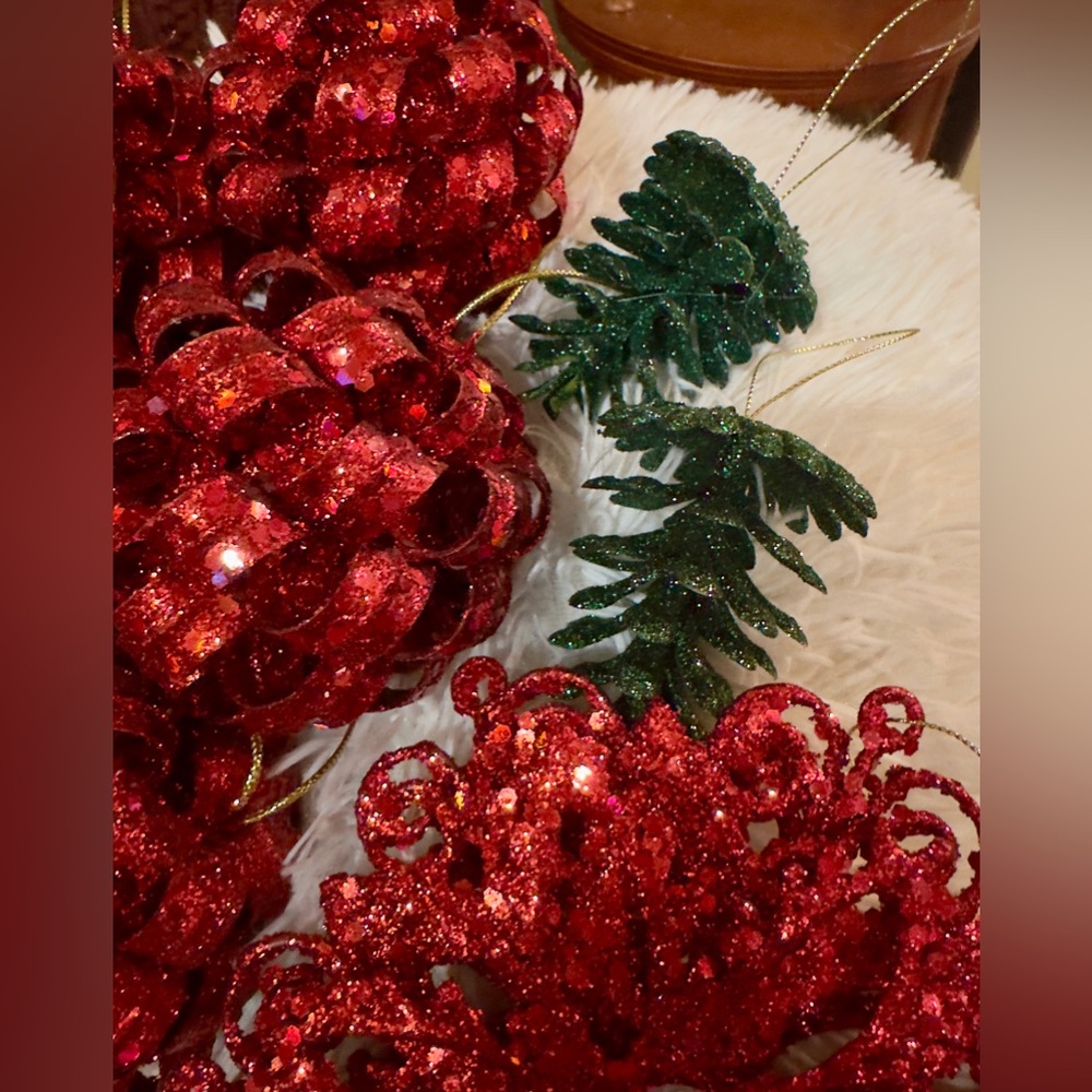 Festive Red & Green Holiday Ornament Set - Picture 6 of 6